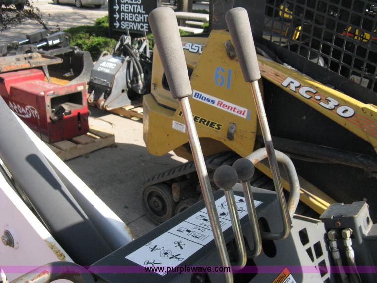 image for item 8045 2006 Bobcat 709 backhoe attachment