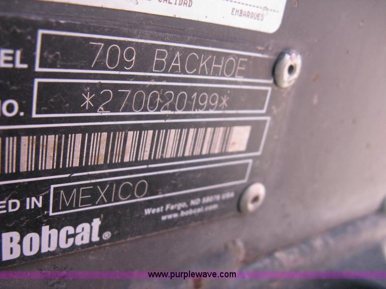 image for item 8045 2006 Bobcat 709 backhoe attachment