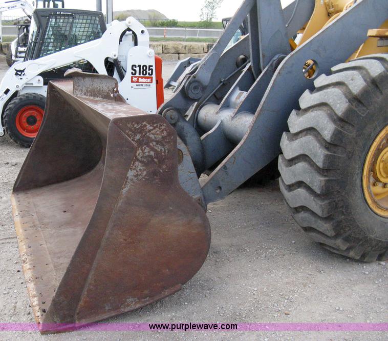 image for item 8049 1994 Volvo BM L70B wheel loader