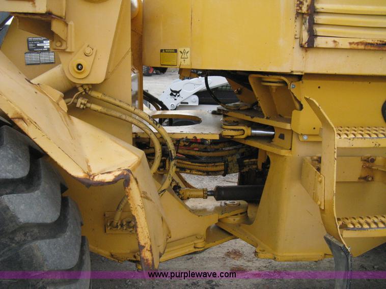 image for item 8049 1994 Volvo BM L70B wheel loader