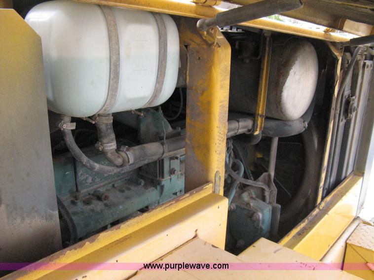 image for item 8049 1994 Volvo BM L70B wheel loader