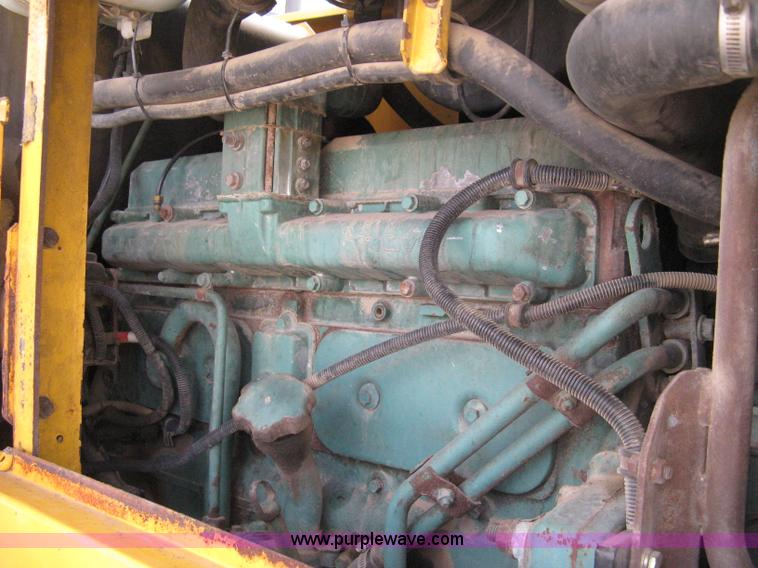 image for item 8049 1994 Volvo BM L70B wheel loader