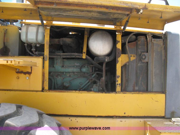 image for item 8049 1994 Volvo BM L70B wheel loader