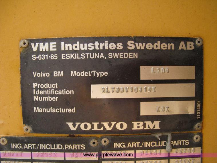 image for item 8049 1994 Volvo BM L70B wheel loader