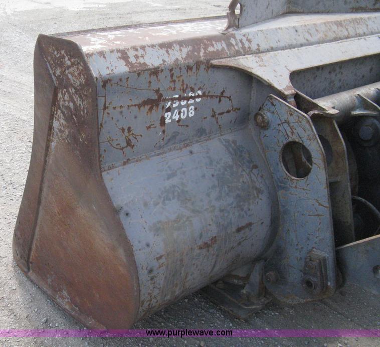 image for item 8049 1994 Volvo BM L70B wheel loader