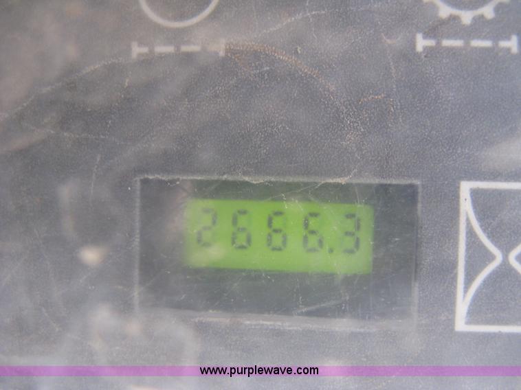 image for item 8133 Case 70XT skid steer