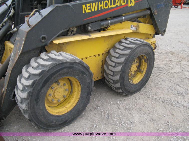 image for item 8135 2000 New Holland LS180 skid loader