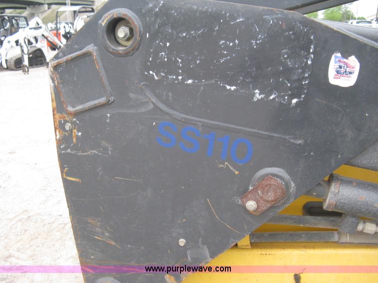 image for item 8135 2000 New Holland LS180 skid loader