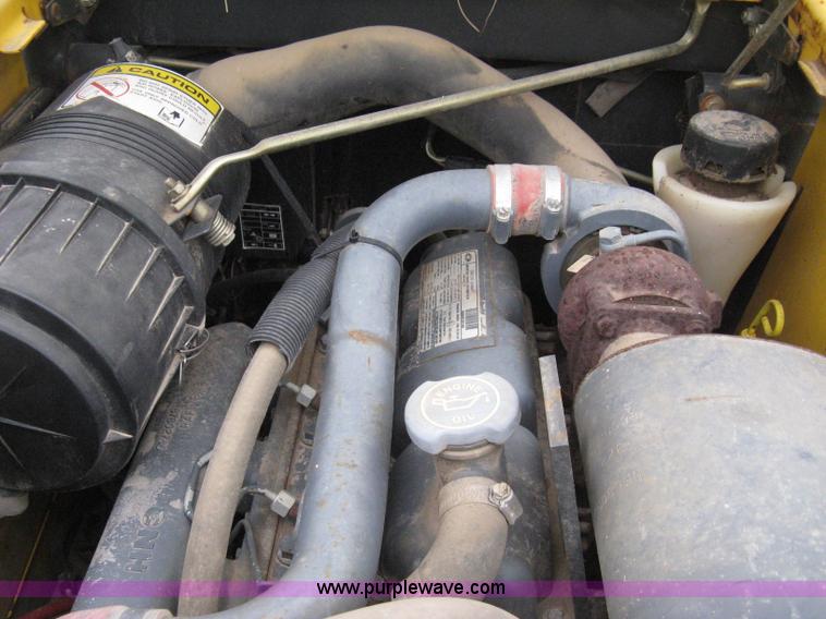 image for item 8135 2000 New Holland LS180 skid loader