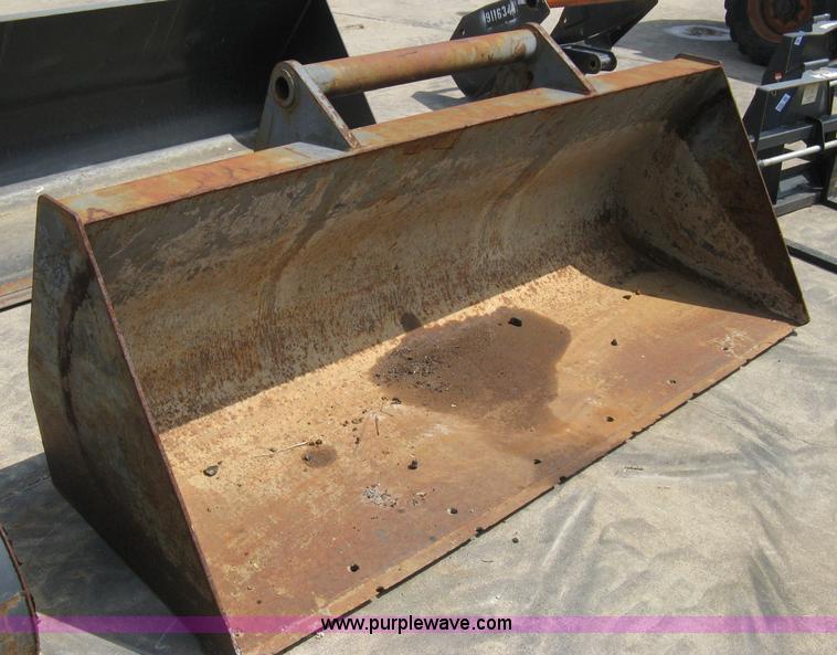 image for item 8145 Bobcat GP bucket