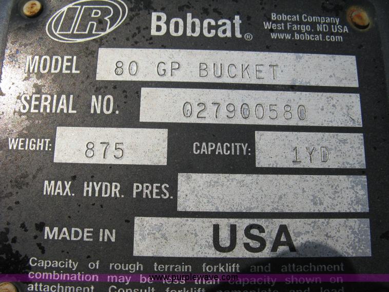 image for item 8150 Bobcat V518 GP bucket