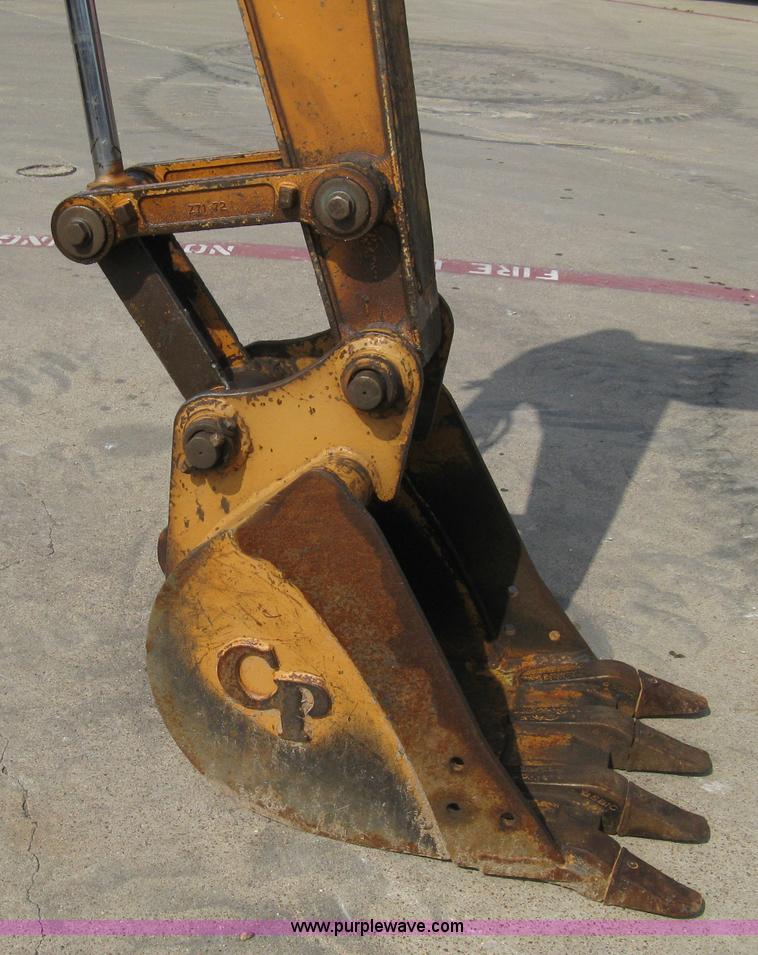 image for item 8156 2003 Case CX36 ZTS compact excavator