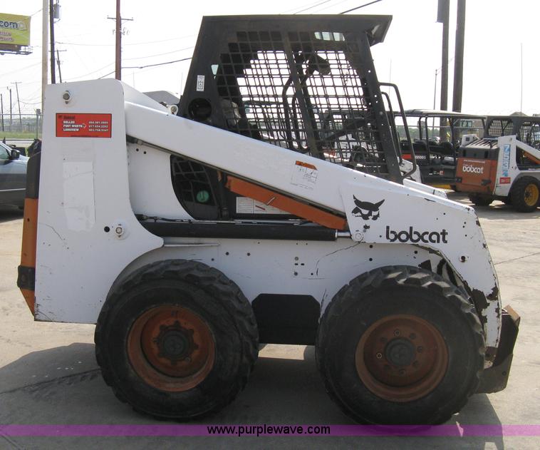 image for item 8157 1996 Bobcat 863 C-series skid loader