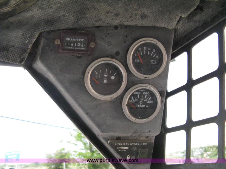 image for item 8157 1996 Bobcat 863 C-series skid loader