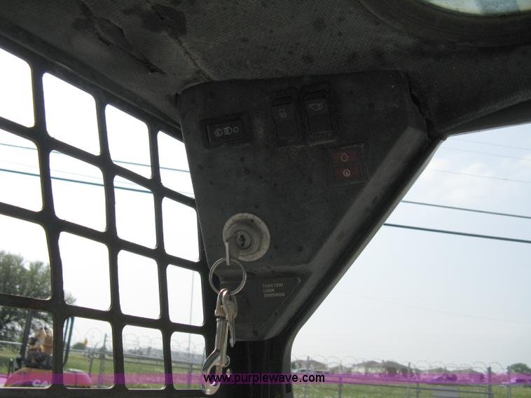 image for item 8157 1996 Bobcat 863 C-series skid loader