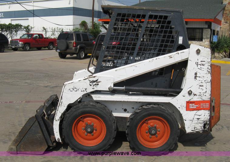 image for item 8158 1995 Bobcat 553 skid loader