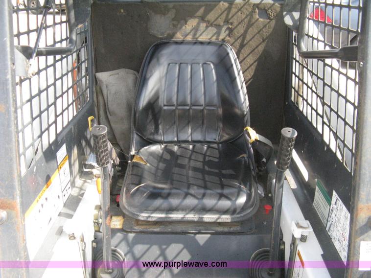 image for item 8158 1995 Bobcat 553 skid loader