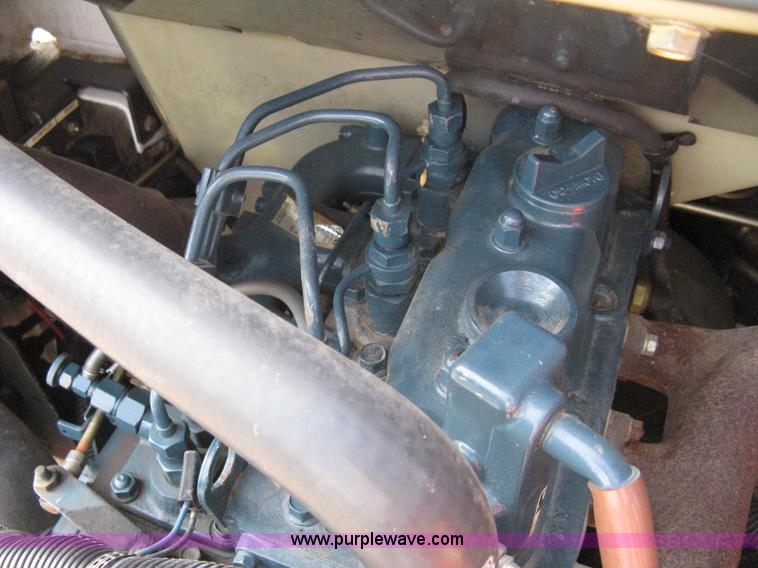 image for item 8158 1995 Bobcat 553 skid loader