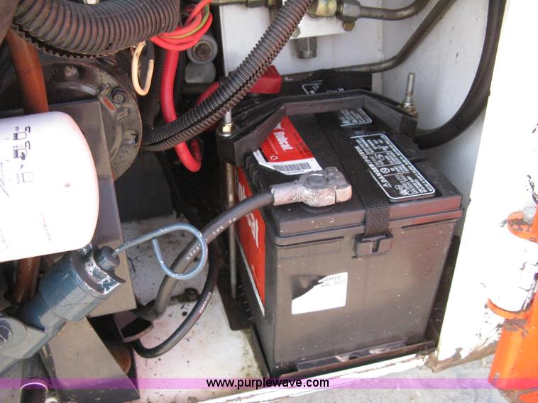 image for item 8158 1995 Bobcat 553 skid loader