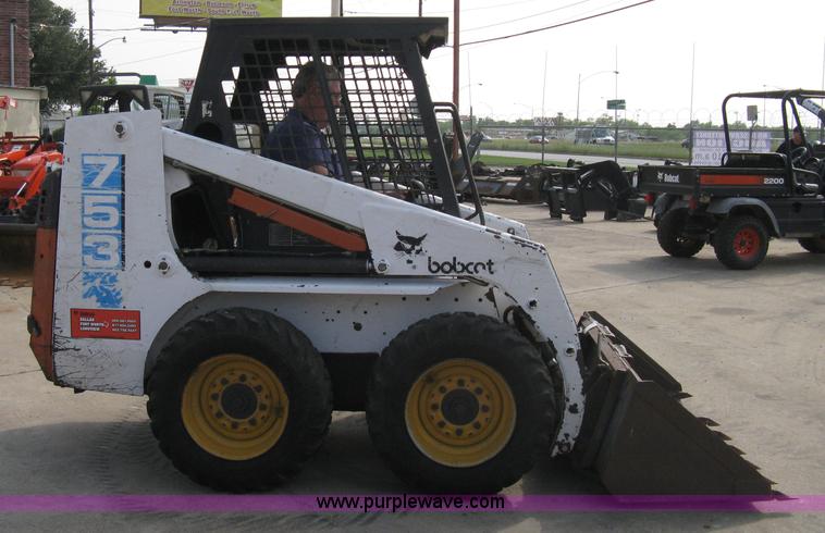 image for item 8159 1993 Bobcat 753 skid loader