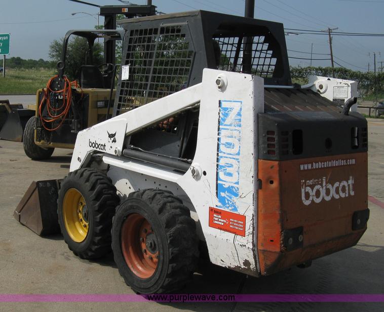 image for item 8159 1993 Bobcat 753 skid loader