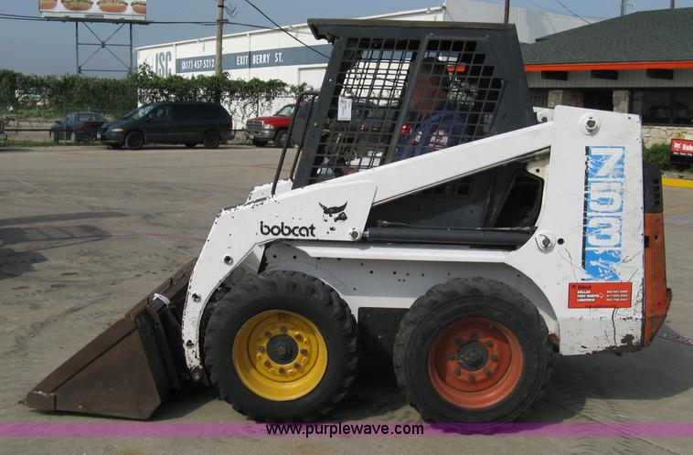 image for item 8159 1993 Bobcat 753 skid loader