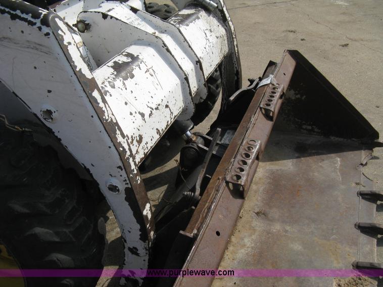 image for item 8159 1993 Bobcat 753 skid loader