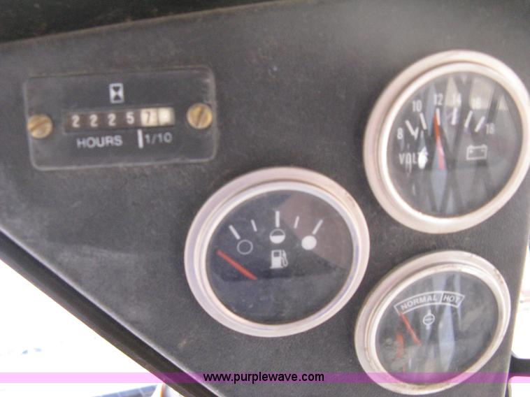 image for item 8159 1993 Bobcat 753 skid loader