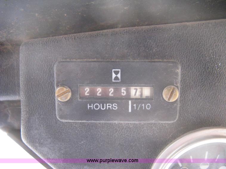 image for item 8159 1993 Bobcat 753 skid loader