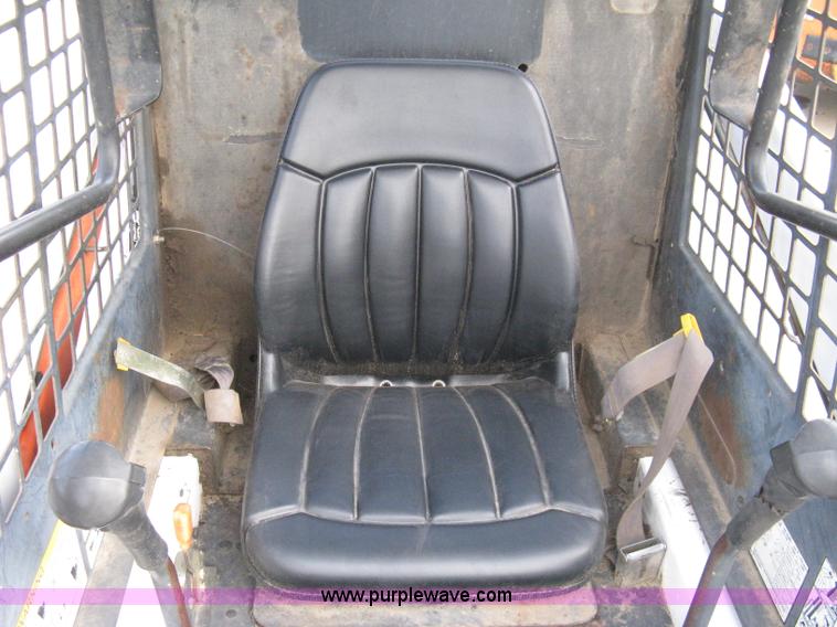 image for item 8159 1993 Bobcat 753 skid loader