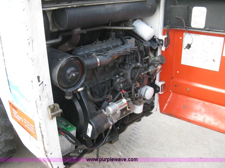 image for item 8159 1993 Bobcat 753 skid loader