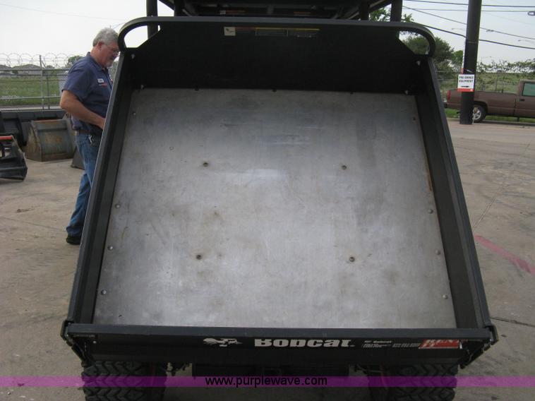 image for item 8160 2007 Bobcat 2200S utility vehicle