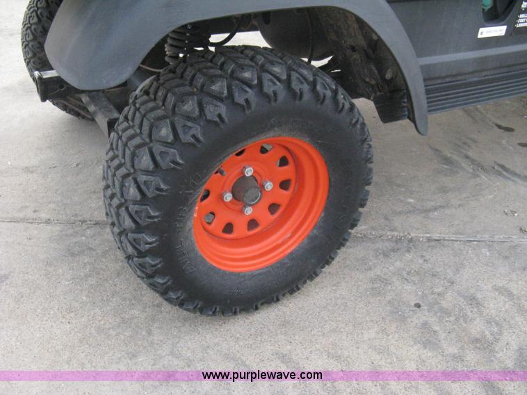 image for item 8160 2007 Bobcat 2200S utility vehicle