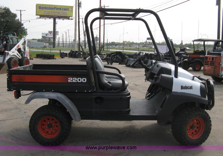 image for item 8161 2008 Bobcat 2200 utility vehicle