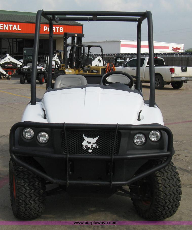 image for item 8161 2008 Bobcat 2200 utility vehicle
