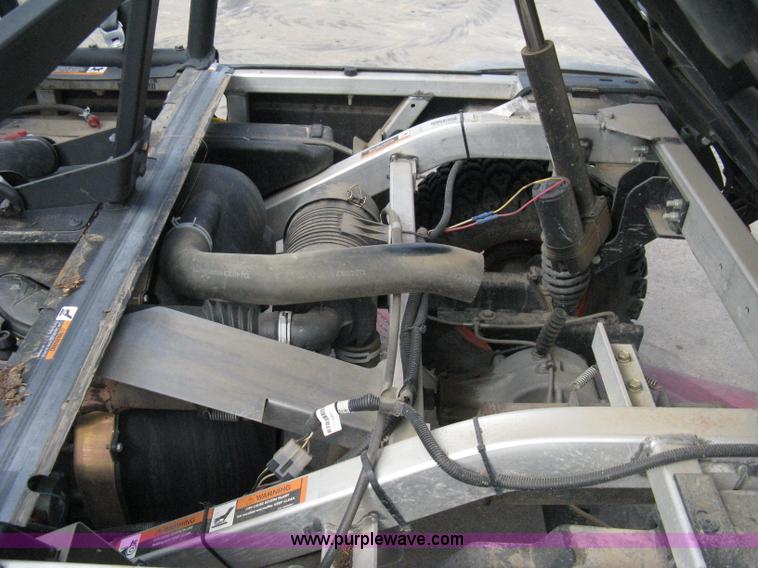 image for item 8161 2008 Bobcat 2200 utility vehicle