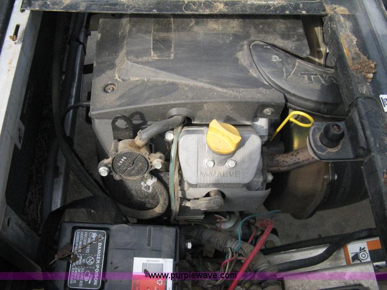 image for item 8161 2008 Bobcat 2200 utility vehicle