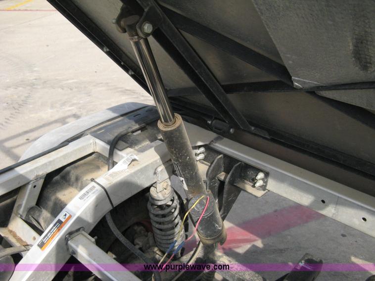 image for item 8161 2008 Bobcat 2200 utility vehicle