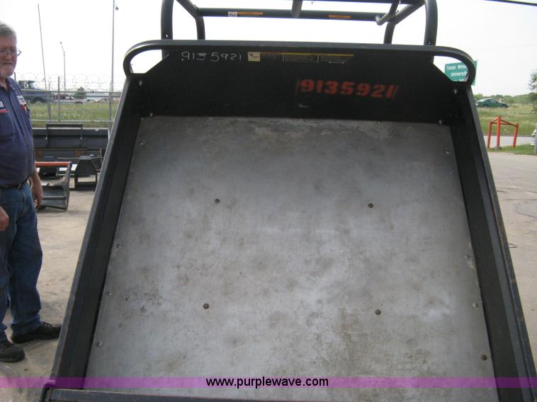 image for item 8161 2008 Bobcat 2200 utility vehicle