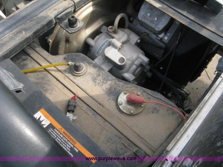 image for item 8161 2008 Bobcat 2200 utility vehicle