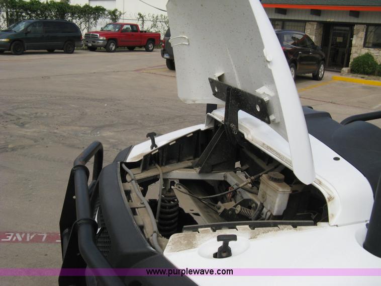 image for item 8161 2008 Bobcat 2200 utility vehicle