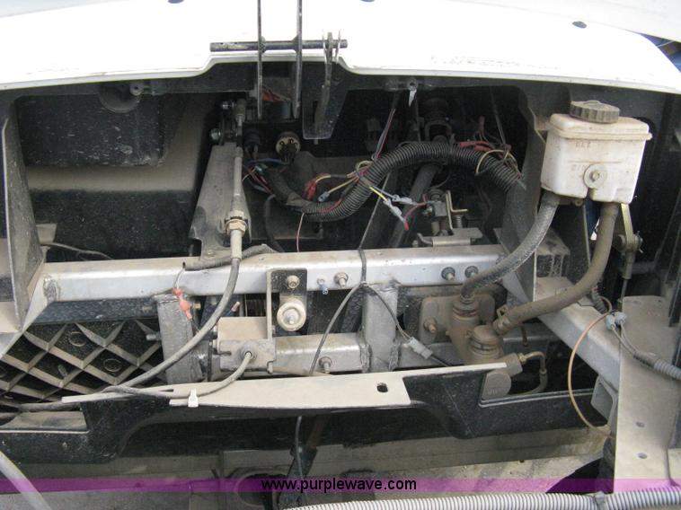 image for item 8161 2008 Bobcat 2200 utility vehicle