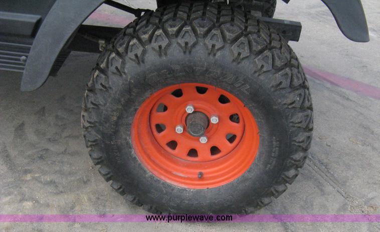 image for item 8161 2008 Bobcat 2200 utility vehicle