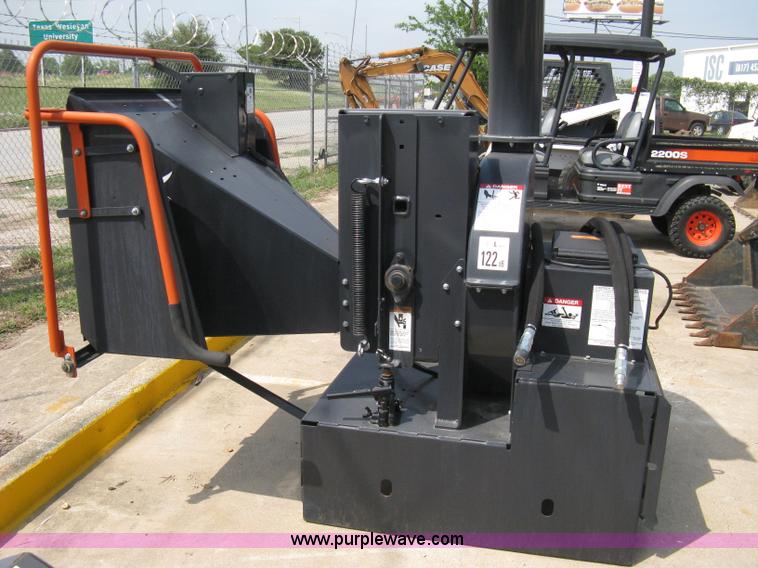 image for item 8167 2007 Bobcat WC-8B high flow chipper