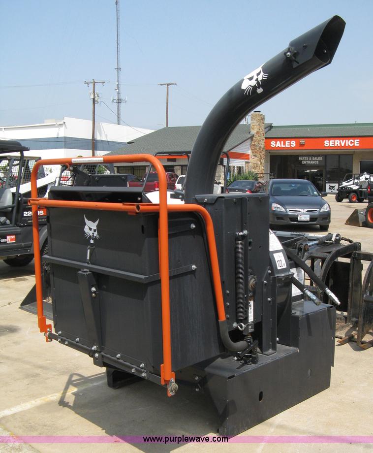image for item 8167 2007 Bobcat WC-8B high flow chipper