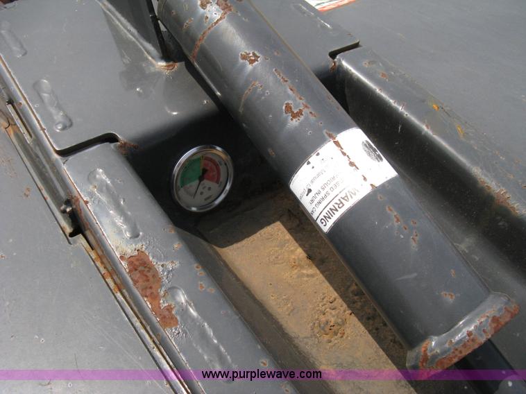 image for item 8183 2006 Bobcat 72" HF Brushcat