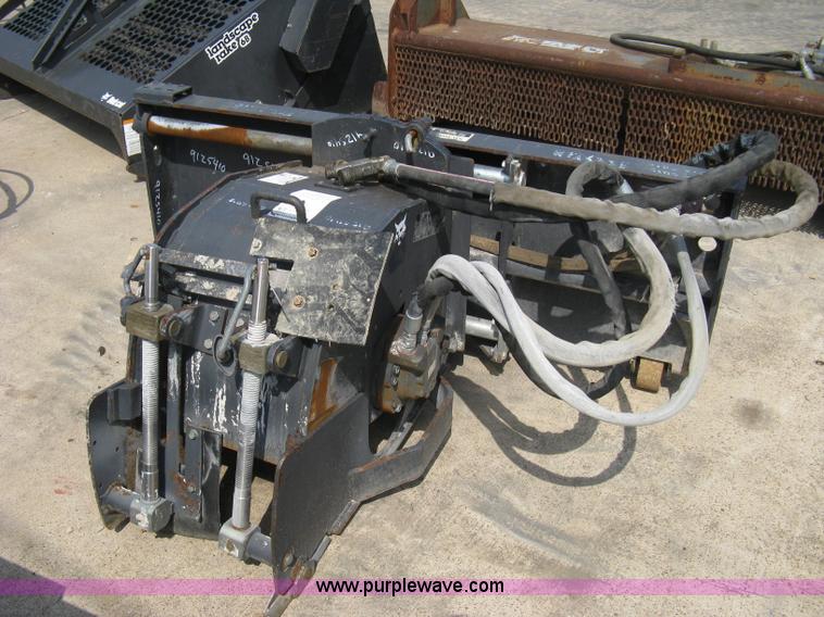 image for item 8184 2005 Bobcat 14" planer