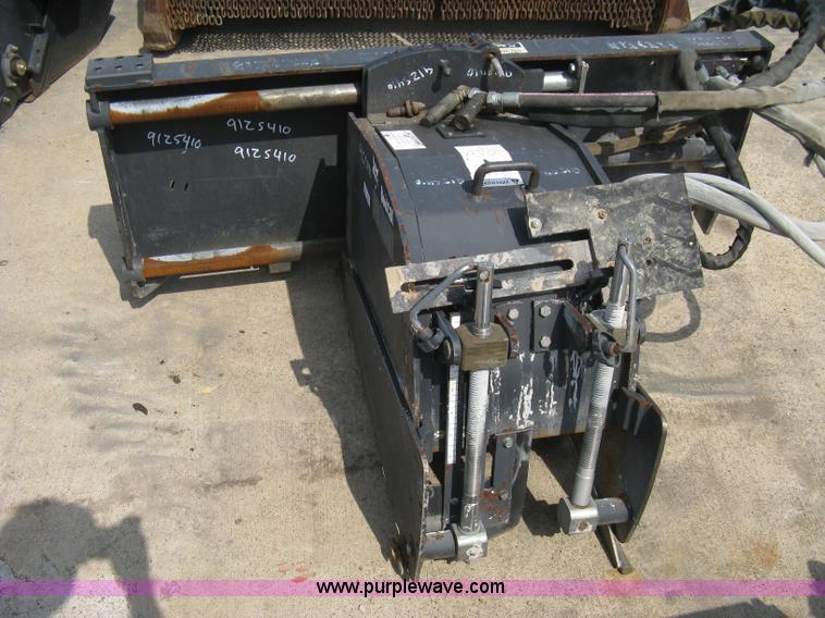 image for item 8184 2005 Bobcat 14" planer