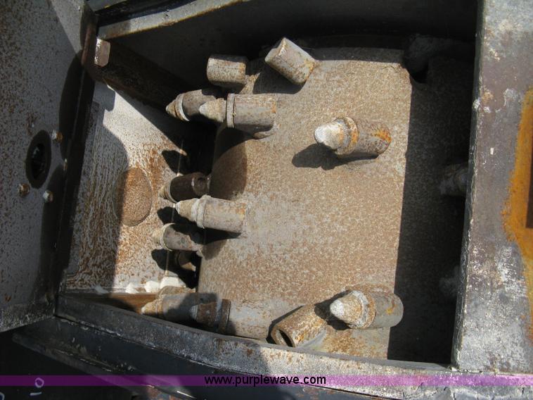 image for item 8184 2005 Bobcat 14" planer