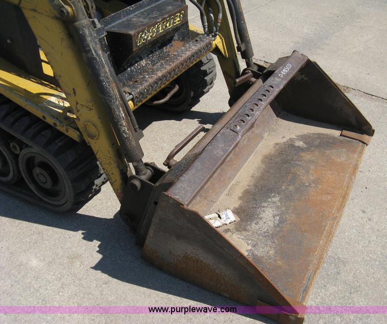 image for item 8199 2001 ASV RC30 track loader